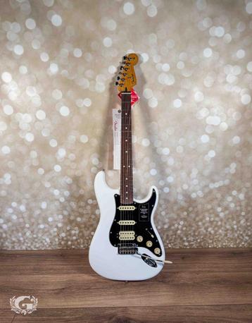 Fender Player II Stratocaster HSS RW Polar White beschikbaar voor biedingen