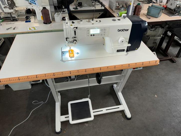 Industriele naaimachine brother s6280a automaat nieuw model, Hobby en Vrije tijd, Naaimachines en Toebehoren, Nieuw, Naaimachine