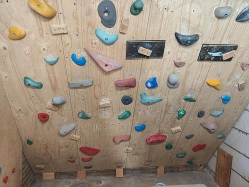 Klimmuur met veel extra grepen, Sport en Fitness, Klimsport, Gebruikt, Klimsport-accessoire, Ophalen