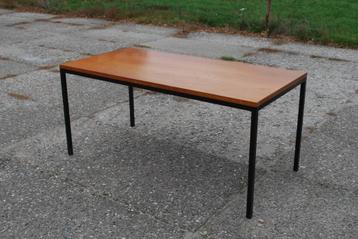 Vintage Eetkamertafel teak beschikbaar voor biedingen