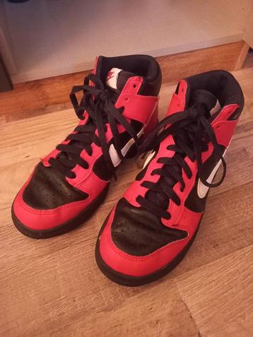 Nike air maat 38,5  beschikbaar voor biedingen