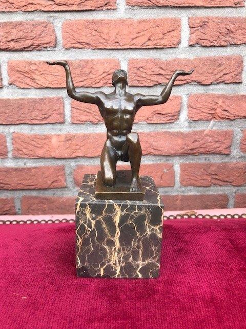 prachtig bronzen beeldje, mannelijk naakt, Antiek en Kunst, Kunst | Beelden en Houtsnijwerken, Ophalen of Verzenden