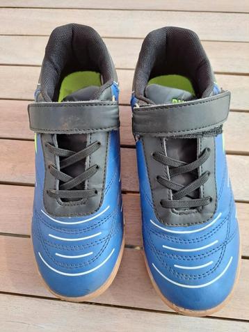 Dutchy zaalschoenen maat 35 blauw/zwart met lichte zool beschikbaar voor biedingen