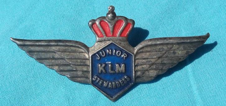 KLM JUNIOR STEWARDESS WINGS LUCHTVAART INSIGNE UIT JAREN 50, Verzamelen, Luchtvaart en Vliegtuigspotten, Gebruikt, Patch, Badge of Embleem