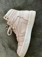 Nikkie Plessen Crème Leren Sneakers - Maat 39, Kleding | Dames, Schoenen, Ophalen of Verzenden, Zo goed als nieuw, Beige, Sneakers of Gympen