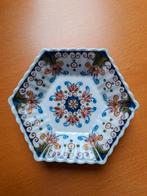 Decoratief Schaaltje uit Makkum van Tichelaar, Bloemmotief, Ophalen of Verzenden