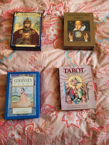 Verschillende tarot- orakelkaarten en meer. 60 stuks. beschikbaar voor biedingen