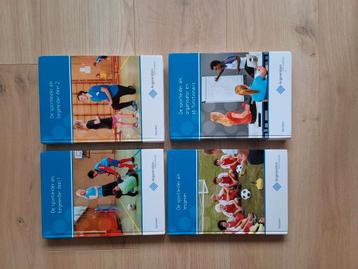 4 boeken voor sportbegeleider opleiding  beschikbaar voor biedingen