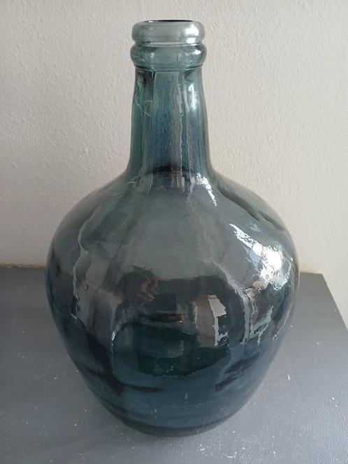 grote blauwe fles, Huis en Inrichting, Woonaccessoires | Vazen, Nieuw, Blauw, Minder dan 50 cm, Glas, Ophalen of Verzenden