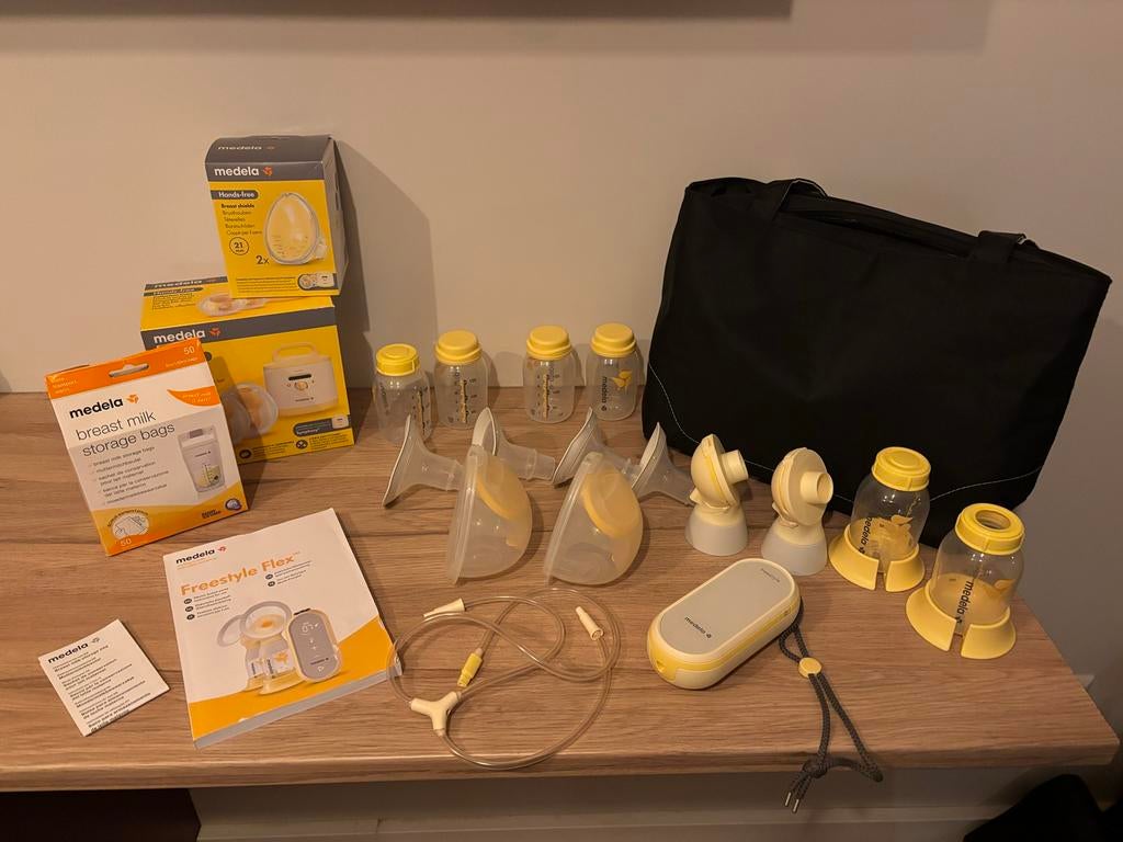 Medela Freestyle Flex Borstkolf + Accessoires, Ophalen, Zo goed als nieuw, Borstkolf