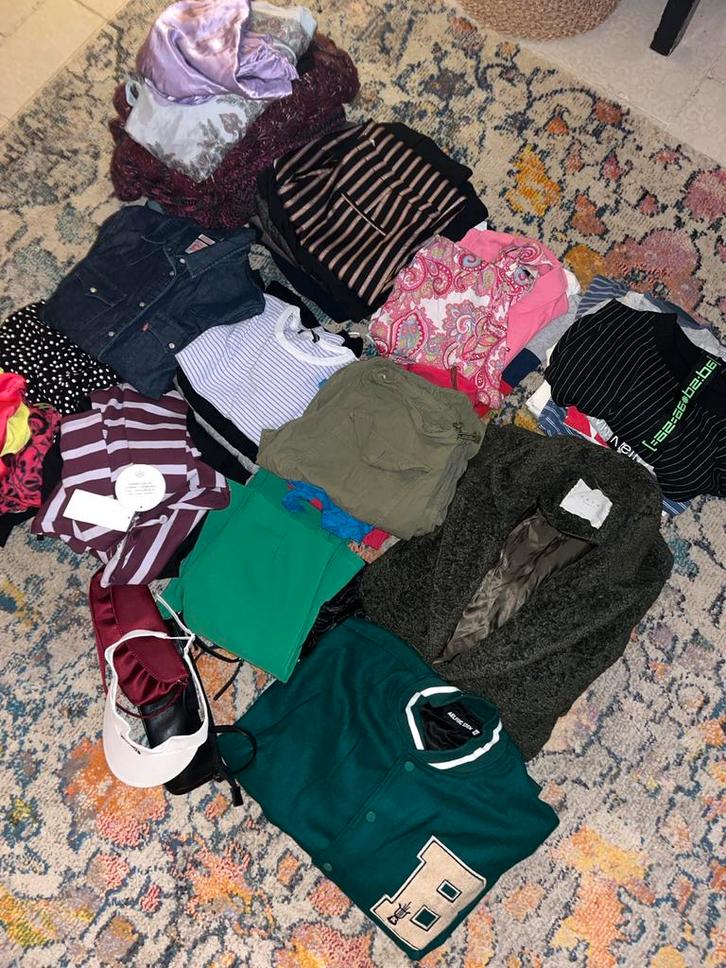 Groot pakket dames merkkleding - bijna 50 stuks!, Kleding | Dames, Dames-kledingpakketten, Nieuw, Maat 38/40 (M), Ophalen of Verzenden