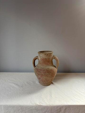 Vintage wabisabi stijl terracotta vaas met grepen h22cm beschikbaar voor biedingen