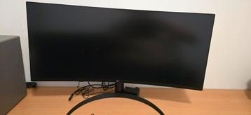 Lg curved ultra wide monitor. Nog geen uur in gebruik gehad. beschikbaar voor biedingen
