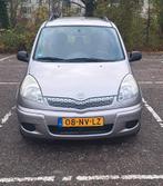Toyota Yaris Verso 1.5 16V Vvti Linea SOL 2004 Grijs, Voorwielaandrijving, Metallic lak, 40 €/maand, 4 cilinders