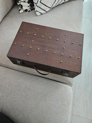 Vintage houten sier kist/koffer beschikbaar voor biedingen
