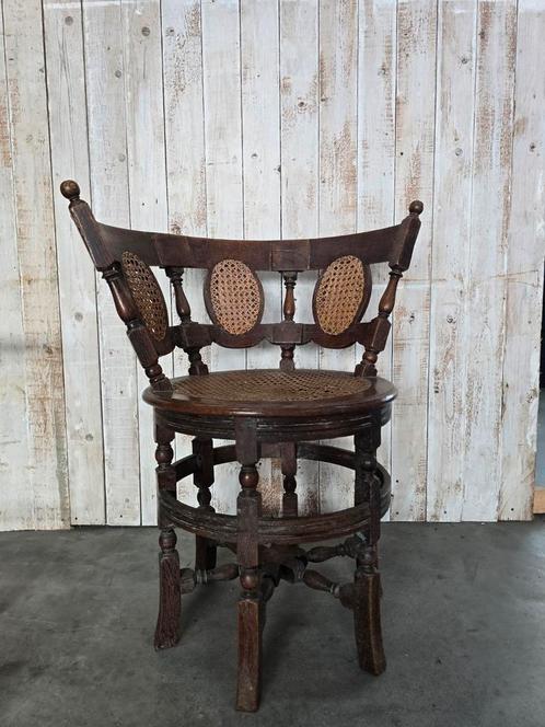 Unieke "Burgermeesterstoel" 18e of 19e eeuw., Antiek en Kunst, Antiek | Meubels | Stoelen en Banken, Ophalen