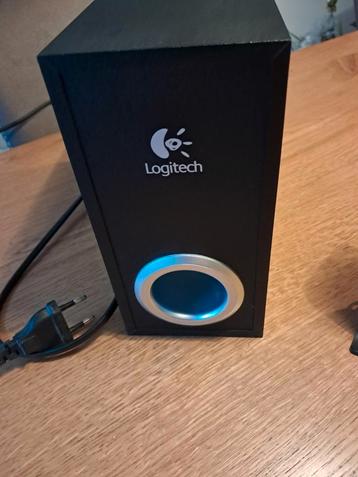 Luidsprekerset  beschikbaar voor biedingen