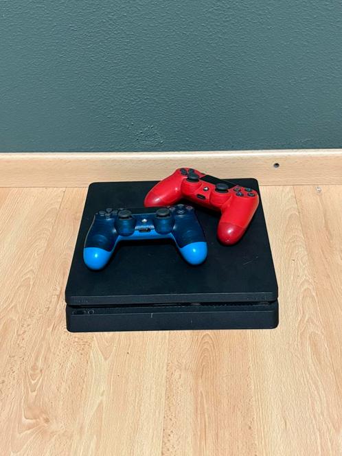 PlayStation 4 slim 1 TB, Spelcomputers en Games, Spelcomputers | Sony PlayStation 4, Zo goed als nieuw, Slim, 1 TB, Met 2 controllers