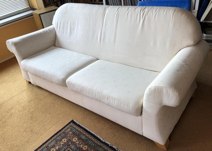 Witte 3 zits-bank, bank met plaid gratis ophalen, Huis en Inrichting, Banken | Bankstellen, Gebruikt, Rechte bank, Driepersoons