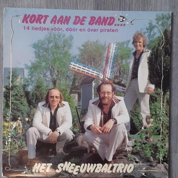 LP ALBUM HET SNEEUWBAL TRIO # KORT AAN DE BAND ( 14 NUMMERS) beschikbaar voor biedingen