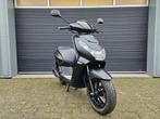 PEUGEOT KISBEE 4T E4 BROM 2020 BLACK EDITION 7000KM + OPTIES, Overige modellen, Ophalen of Verzenden, Zo goed als nieuw, Benzine