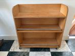 Vintage schoolkast boekenkast op wielen Rolf kast, Huis en Inrichting, Kasten | Boekenkasten, Gebruikt, Vintage, Minder dan 100 cm