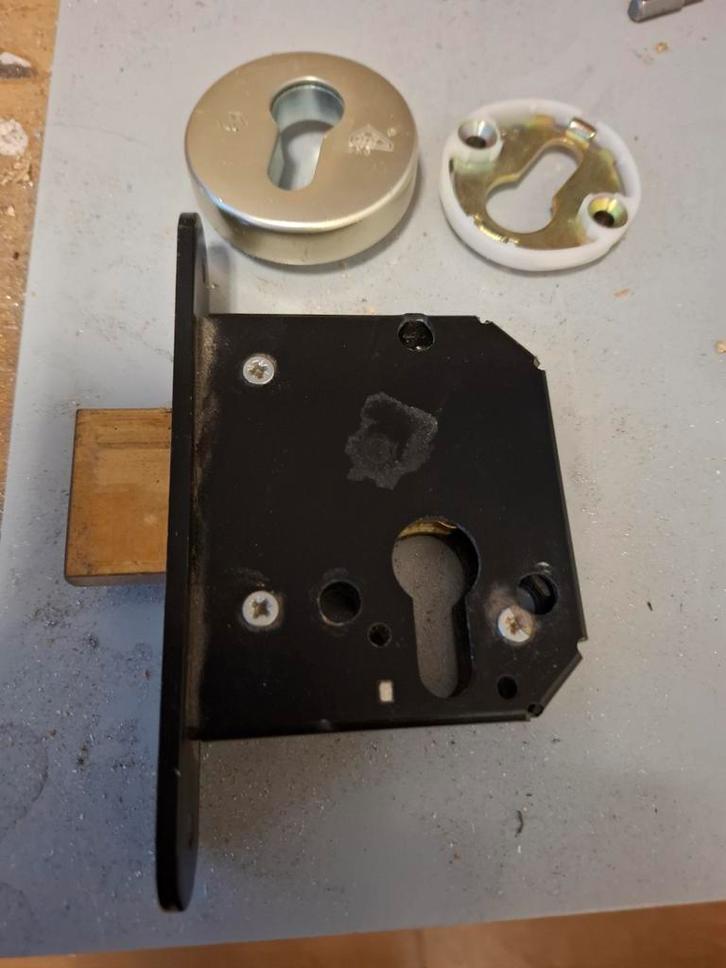 Nieuw Nemef bijzetslot, Doe-het-zelf en Verbouw, Hang- en Sluitwerk, Nieuw, Slot, Rvs, Ophalen of Verzenden