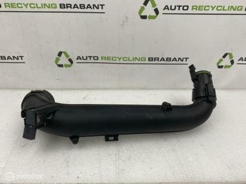 Intercooler Slang Volkswagen Audi Seat Skoda VAG 04E145673P beschikbaar voor biedingen