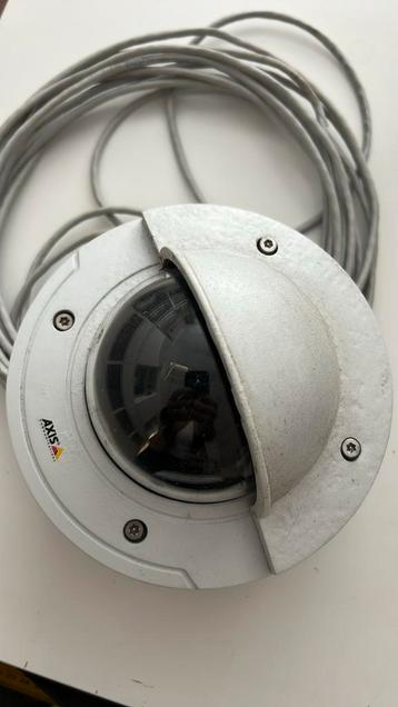 AXIS outdoor( buiten HD ) camera P3344-VE beschikbaar voor biedingen