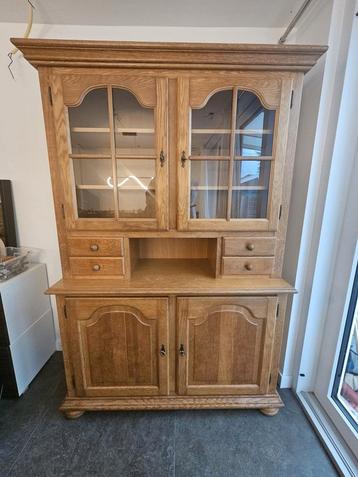Eikenhouten buffetkast beschikbaar voor biedingen