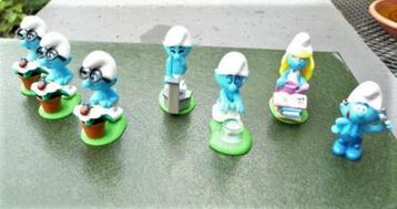 9 EIERFIGUREN SMURFJES WAARVAN 7 VERSCHILLENDE beschikbaar voor biedingen