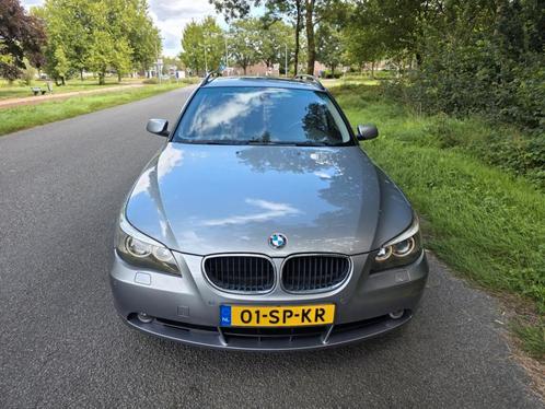 BMW 5-Serie 2.5 I 525 Touring AUT 2006 Grijs, Auto's, BMW, Particulier, 5-Serie, Benzine, E, Stationwagon, Automaat, Origineel Nederlands