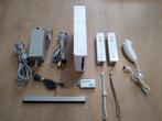 Nintendo Wii pakket met 20 spellen(foto2&3), Spelcomputers en Games, Spelcomputers | Nintendo Wii, Met 2 controllers, Ophalen of Verzenden