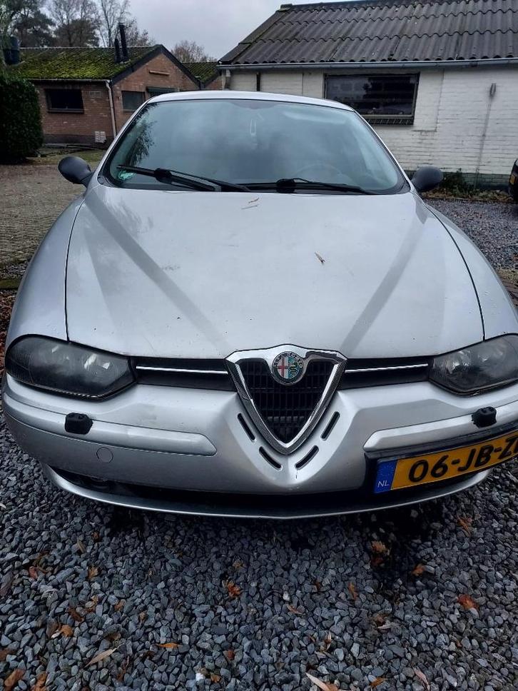 Alfa Romeo 156 1.8 Sportwagon 2002 Grijs leer 240k trekhaak, Auto's, Alfa Romeo, Bedrijf, ABS, Airbags, Airconditioning, Boordcomputer