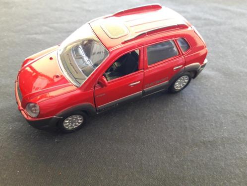 Hyundai Tucson rood – CM Toys mint 1/32 NO BOX, Hobby en Vrije tijd, Modelauto's | 1:32, Zo goed als nieuw, Auto, Overige merken