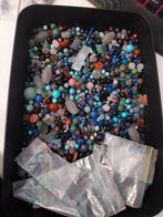 Lot met edelsteen kogels en ornamenten, Hobby en Vrije tijd, Kralen en Sieraden maken, Ophalen of Verzenden, Zo goed als nieuw