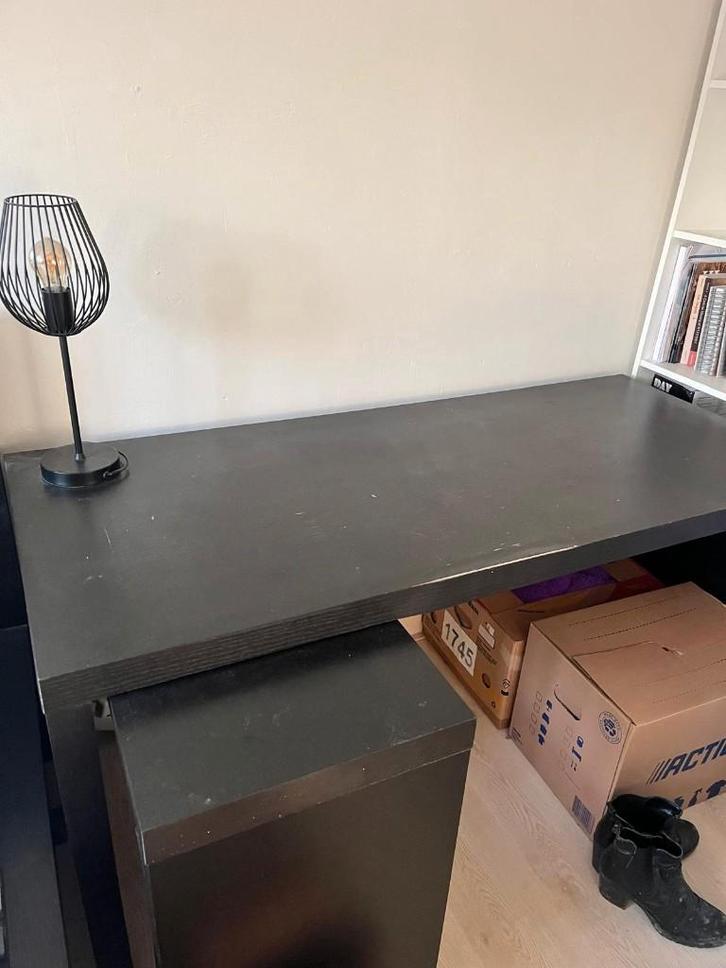 IKEA MALM bureau met uittrekbaar blad, Huis en Inrichting, Bureaus, Gebruikt, Bureau, Ophalen