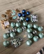 80 Turquoise Kerstballen aquablauw bruin goud veren glas, Ophalen of Verzenden, Zo goed als nieuw