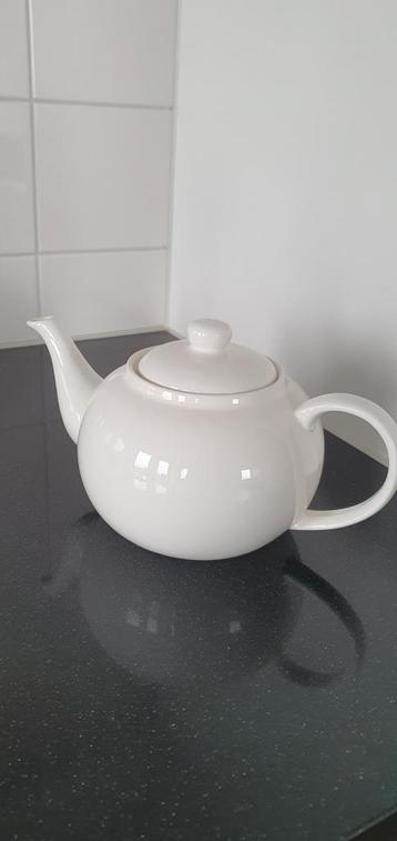 Witte Porseleinen Theepot - Zo Goed Als Nieuw beschikbaar voor biedingen