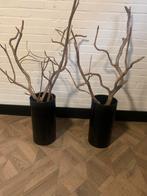 2 grote vazen zwart met drijfhout takken, Huis en Inrichting, Zwart, Ophalen of Verzenden, Minder dan 50 cm, Glas