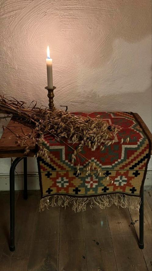 Zweedse vintage tafelloper, Huis en Inrichting, Tafelkleden, Zo goed als nieuw, Rechthoek, Ophalen of Verzenden