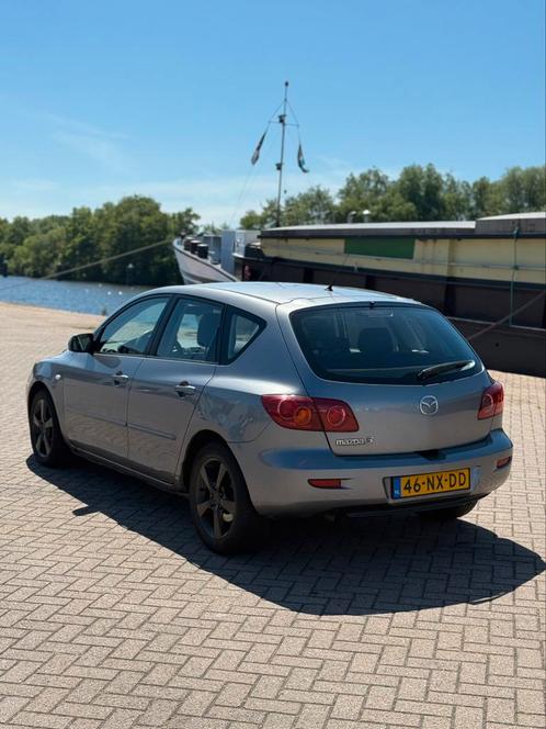 Mazda 3 1.6 Hatchback 2004 Grijs, Auto's, Mazda, Bedrijf, ABS, Airbags, Airconditioning, Alarm, Cruise Control, Elektrische buitenspiegels