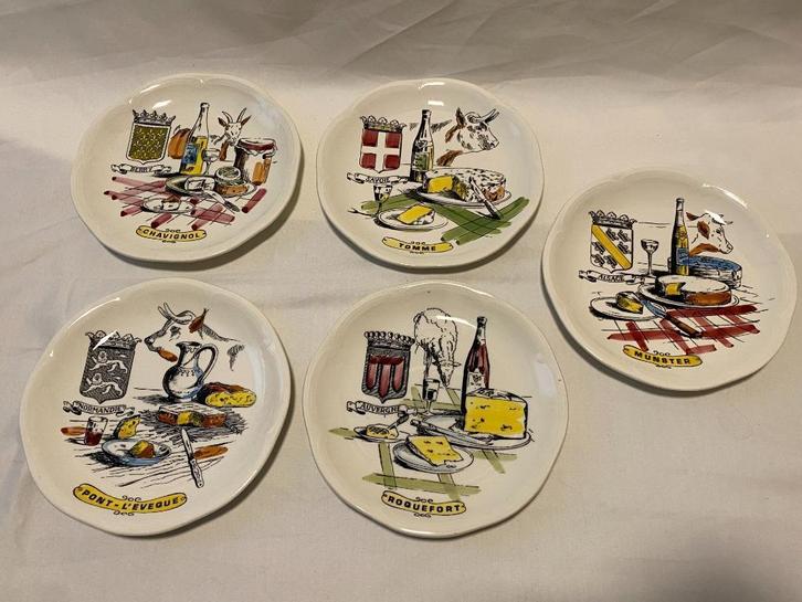 Retro Set van 5 Gien France kaasbordjes, Elsace-Munster,, Huis en Inrichting, Keuken | Servies, Gebruikt, Bord(en), Overige stijlen