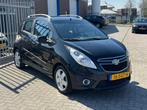 Chevrolet Spark 1.2 16V LT 82PK NL AUTO NAP! Airco ECC l PDC, Auto's, Chevrolet, Voorwielaandrijving, Stof, Gebruikt, Zwart