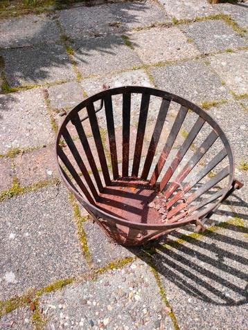Vuurkorf  beschikbaar voor biedingen
