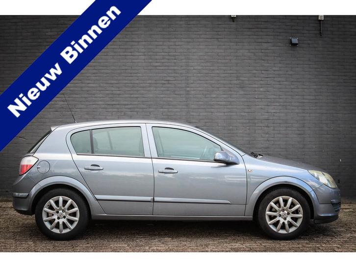 Opel Astra 1.4 Enjoy Nieuw binnen (bj 2004), Auto's, Opel, Bedrijf, Te koop, Astra, ABS, Airbags, Alarm, Boordcomputer, Centrale vergrendeling