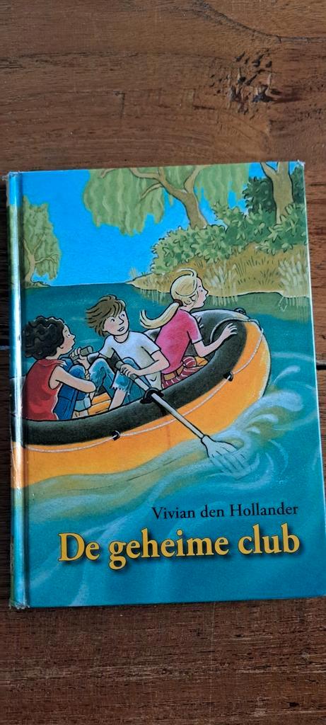 Vivian den Hollander - De geheime club, Boeken, Kinderboeken | Jeugd | onder 10 jaar, Zo goed als nieuw, Ophalen