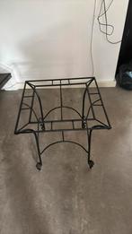 Gietijzeren tafeltje met houten theeblad, 45 tot 60 cm, Gebruikt, Metaal of Aluminium, Vierkant