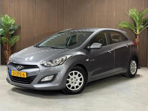 Hyundai i30 1.6 GDI i-Motion, Auto's, Hyundai, Bedrijf, i30, ABS, Airbags, Airconditioning, Bluetooth, Cruise Control, Elektrische buitenspiegels