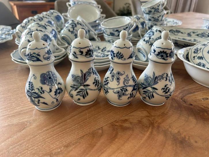 Blue Danube peper- en zoutvaatjes, Antiek en Kunst, Antiek | Servies los, Ophalen of Verzenden